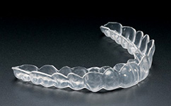 ホワイトニング用のマウスピースです